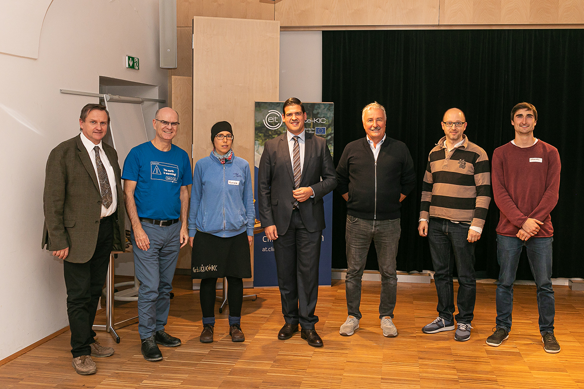 Stadtgemeinde mit Gruppe "Klimasoziales Wohnen"